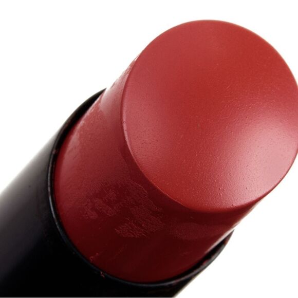 MAC Velvet Blur Slim Stick Lipstick in Sweet Cinnamon (Mid tone peachy nude) - Picture 4 of 17